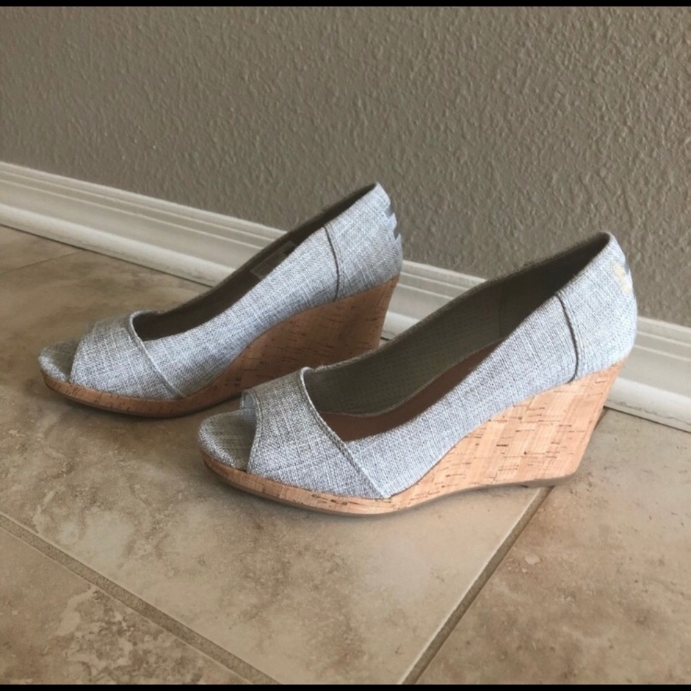 Toms wedges